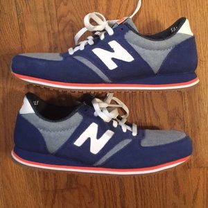 Women’s New Balance Tennis Shoes/ Sneakers